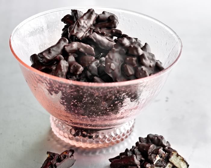 Dark Chocolate Pretzel Clusters