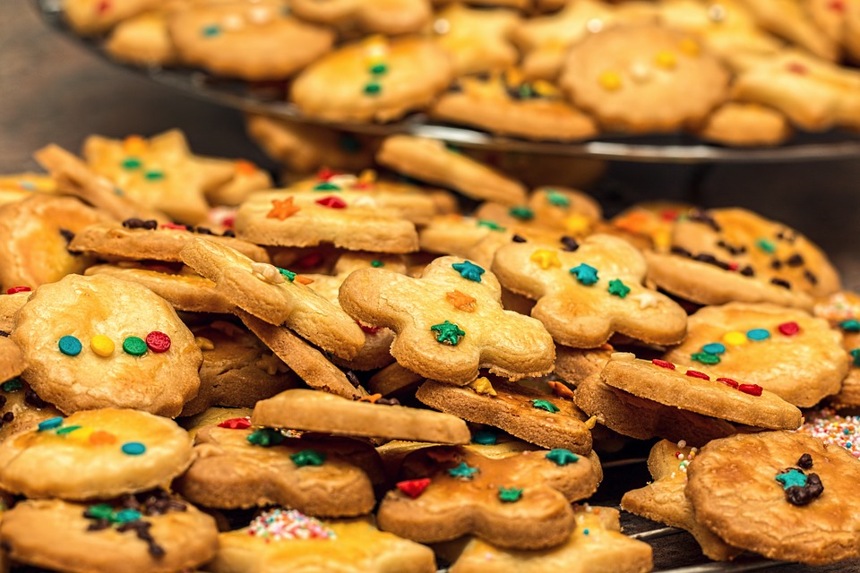 Holiday Cookie Overload: How to Strike a Balance