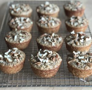 Baked Banana Oat Cups 