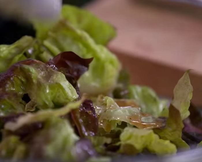 3 Ingredient Red Wine Vinaigrette Salad Dressing