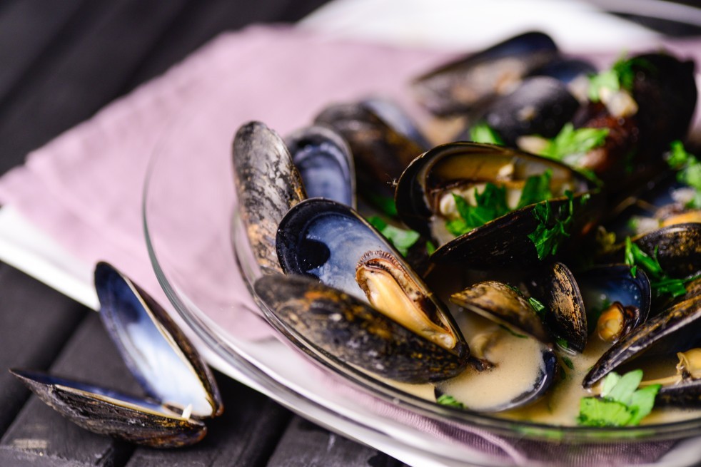 Mussels With White Wine Dijon Mustard Sauce