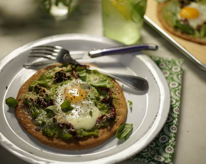 Flatbread Pizza with Broccoli Pesto and Egg