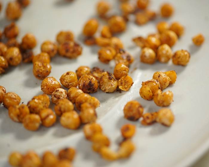 3-Ingredient Sweet and Spicy Chickpeas