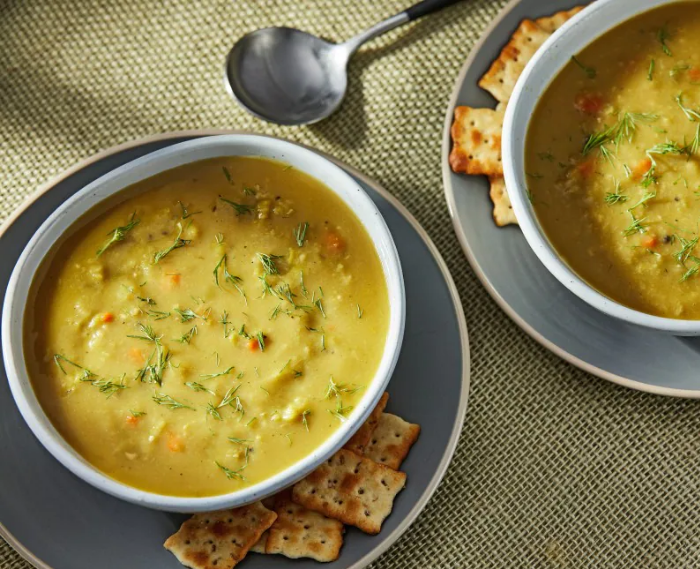Split Pea Soup with Leeks and Dill